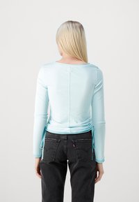 BDG Urban Outfitters VEERA DOUBLE LAYER - Pikkade varrukatega topp - blue
