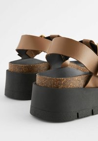 Next FOREVER COMFORT  - Platform szandálok - tan brown