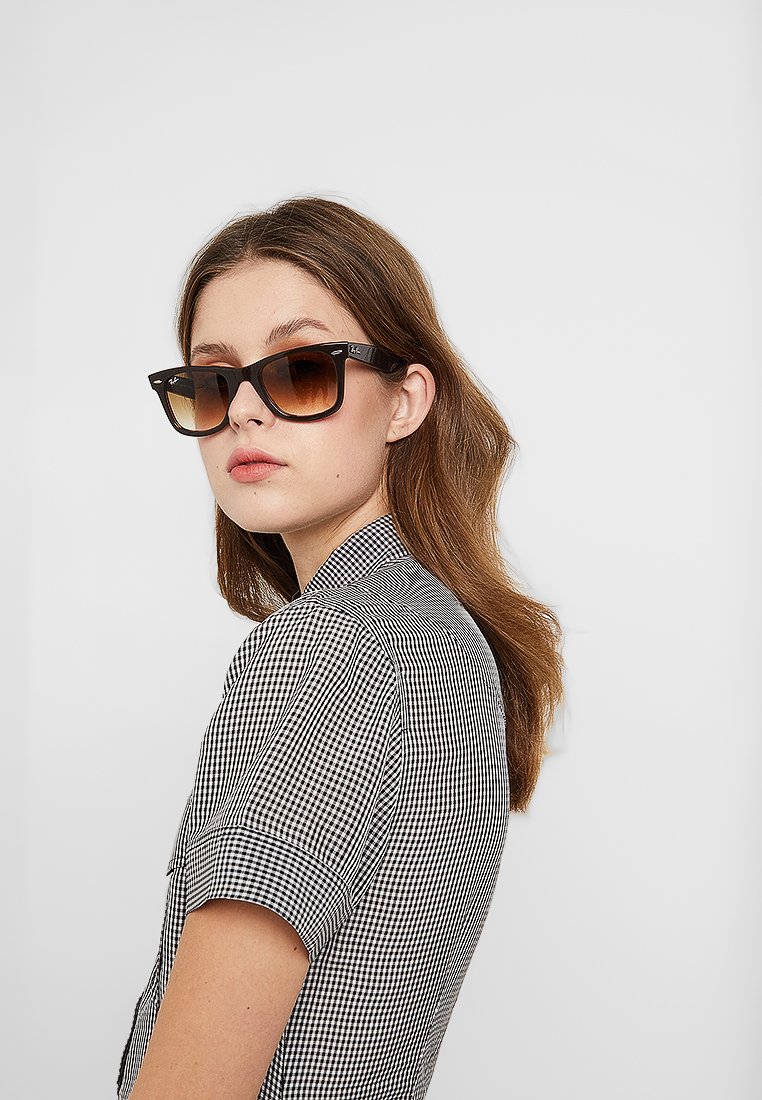 Ray-Ban 0RB2140 ORIGINAL WAYFARER 