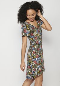 Koroshi SHORT SLEEVE - Vestido informal - multicolor/multi-coloured