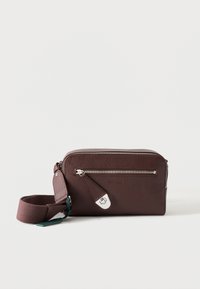 Избран, brown