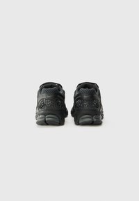 Nike Sportswear ZOOM VOMERO 5 - Športni copati - black/anthracite/white