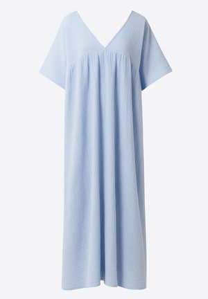 Hellblaues V-Ausschnitt-Kleid aus strukturiertem Stoff mit kurzen Ärmeln und lockerem Schnitt, mit gerafftem Oberteil für mehr Volumen.