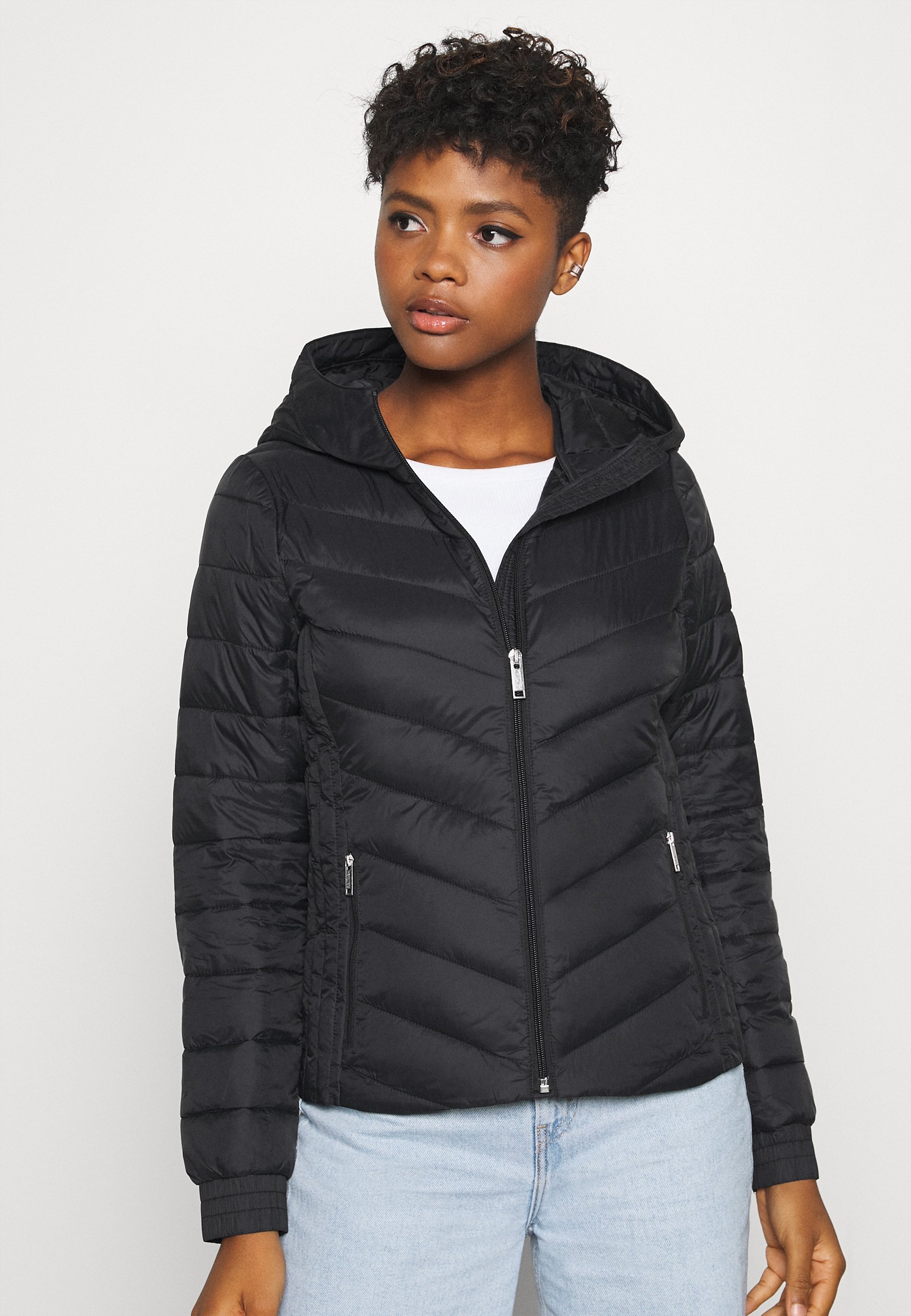 hollister packable lightweight puffer jacket