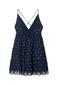 Granatowa sukienka bez rękawów z białym haftem w gwiazdki i koronkowym wykończeniem. Posiada dekolt w serek, marszczoną talię oraz falbaniaste wykończenie spódnicy.