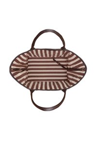 Sac fourre-tout en cuir marron avec deux poignées, présentant un intérieur rayé beige et marron, incluant une poche intérieure avec fermeture éclair.