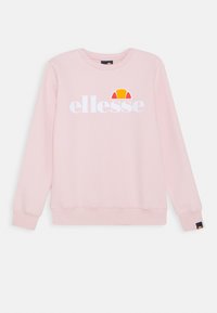 Sudadera rosa claro hecha de mezcla de algodón, con un logo blanco de "ellesse". Cuello redondo y puños acanalados, con un acento gráfico colorido encima del logo.