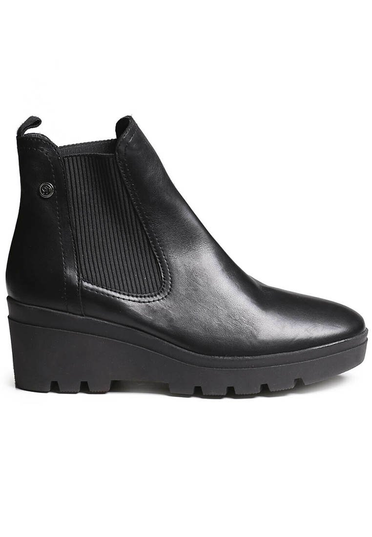 toni black platform boot