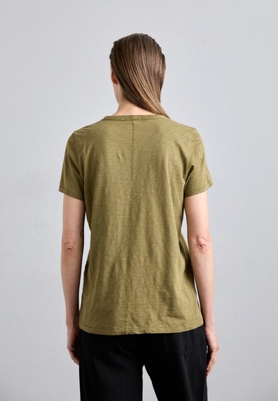 rag & bone THE SLUB VEE - Lihtne T-särk - military