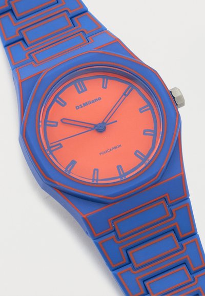 Μπλε και πορτοκαλί πολυκαρβονικό ρολόι χειρός D1 Milano με λουράκι γεωμετρικού σχεδίου και αναλογικό καντράν που δείχνει 10:09:38.