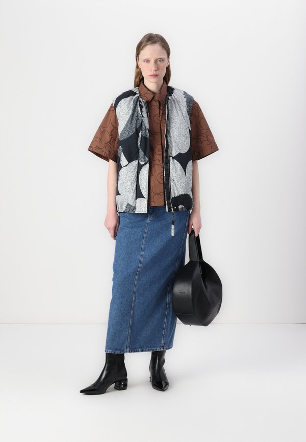 SILO UNIKKO VEST - Waistcoat2