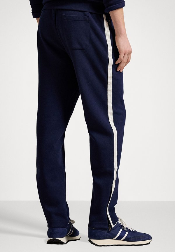 TRACKPANT ATHLETIC - Tracksuit bottoms2