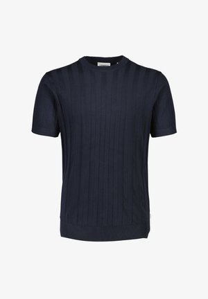 Marinemarinblauwe trui met korte mouwen van gebreide stof, met verticale ribbelstructuur, ronde hals en een rechte zoom, gemaakt van een zachte stof.