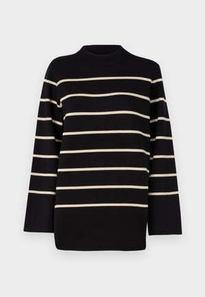 Melnā svītrainā džemperī ar augstu kakla izgriezumu ir horizontālas krēmkrāsas svītras un brīvākas garas piedurknes. Izgatavots no mīksta dzijas materiāla.