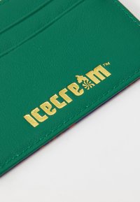 Icecream RUNNING DOG CARD HOLDER - Névjegykártya tartó - blue red