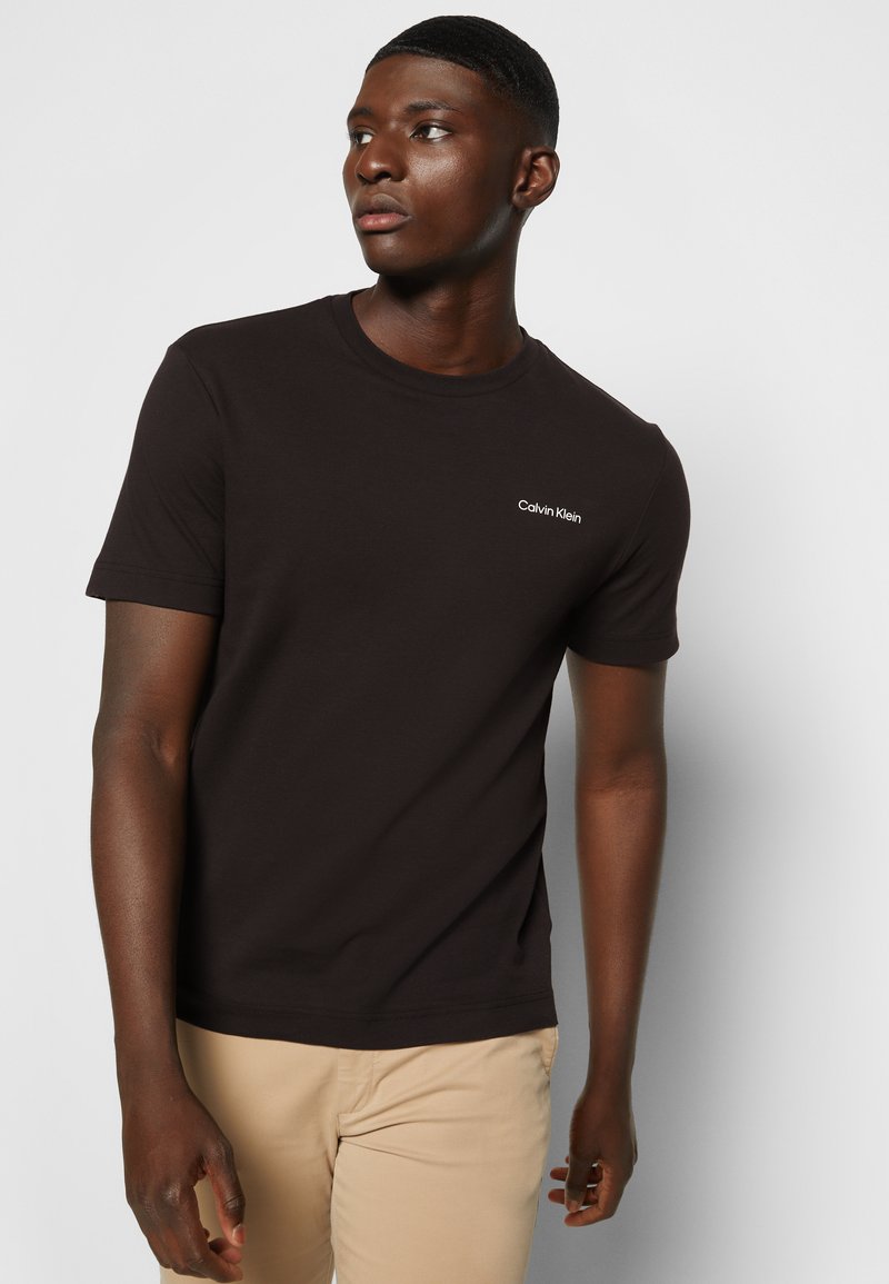 t shirt logo calvin klein