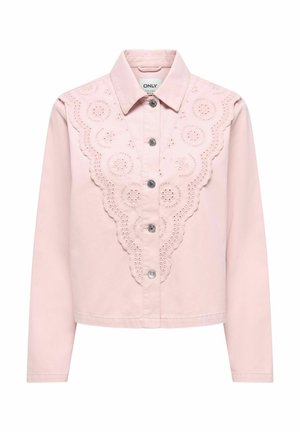 Lyserød langærmet skjorte med bølget blomstret broderi på frontstykke og sølvknapper ned langs midten.