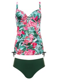 Kwiatowy kostium kąpielowy z różowym i zielonym tropikalnym wzorem, z regulowanymi sznurkami po bokach, w zestawie z ciemnozielonym bikini z wysokim stanem.