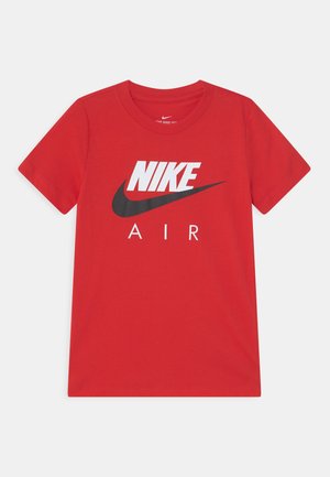 AIR TEE - Print T-shirt - university red