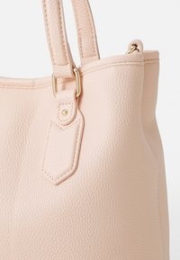 Valentino Bags BRIXTON - Käekott - cipria
