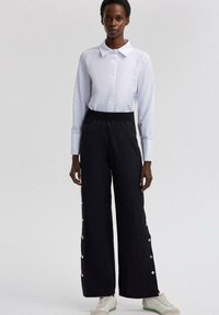 Touché Privé ELASTIC WAIST  WITH SNAP BUTTON  - Hlače - black