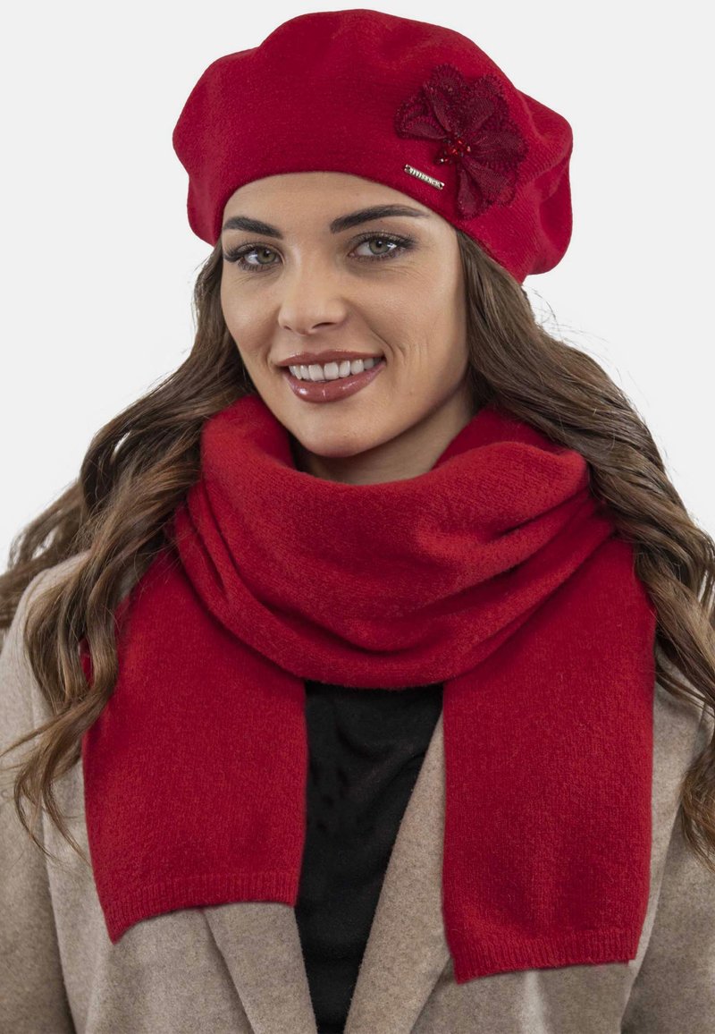 Vivisence Căciulă - red