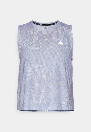 brezrokavnik v vijolični barvi, izdelan iz zračnega materiala, s subtilnim živalskim vzorcem in belim logotipom Adidas na prsih.