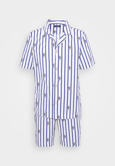 Conjunto de pijama de manga curta com colarinho, com riscas verticais em azul e branco, apresentando um motivo de urso. Feito de tecido macio, inclui fechos de botão.