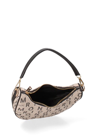 Borsa a tracolla a motivo beige con accenti neri, forma semicircolare, chiusura con zip e manico corto, con lettering in evidenza sulla parte esterna.