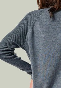 YOU LOOK PERFECT DORINA - MERINO WOLLE V-PULLOVER - Pyjama top - anthrazit