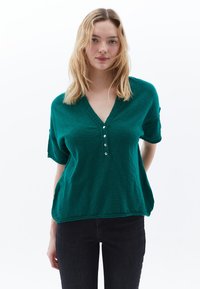 Unausgewählt, ultramarine green