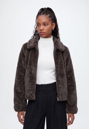 Vero Moda, VMSOLAIMA SHORT JACKET - Леко яке - chocolate torte