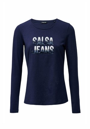 T-shirt à manches longues bleu marine en tissu doux, présentant le texte "SALSA JEANS" en sequins avec un effet ombragé allant de l'argent au bleu.
