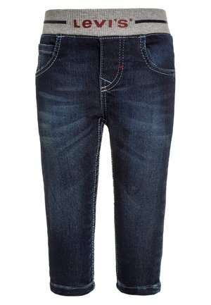 Pantalon en jean bleu foncé pour tout-petit avec une ceinture élastique grise arborant le logo rouge Levi's et des poches avant.