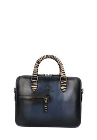 Borsa in pelle blu navy con manici a strisce zebra e zip, forma rettangolare e piccola tasca frontale con zip.