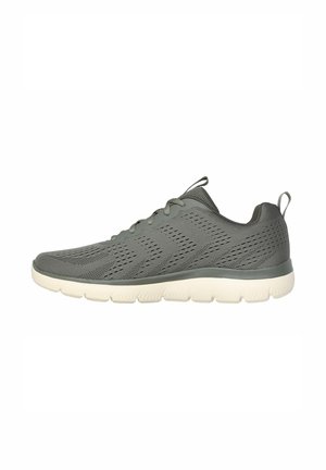 Grau Sneaker mit einem Mesh-Obermaterial, das über Belüftungslöcher verfügt, einem leichten Design und einer weißen Gummisohle mit segmentiertem Profil für Grip.