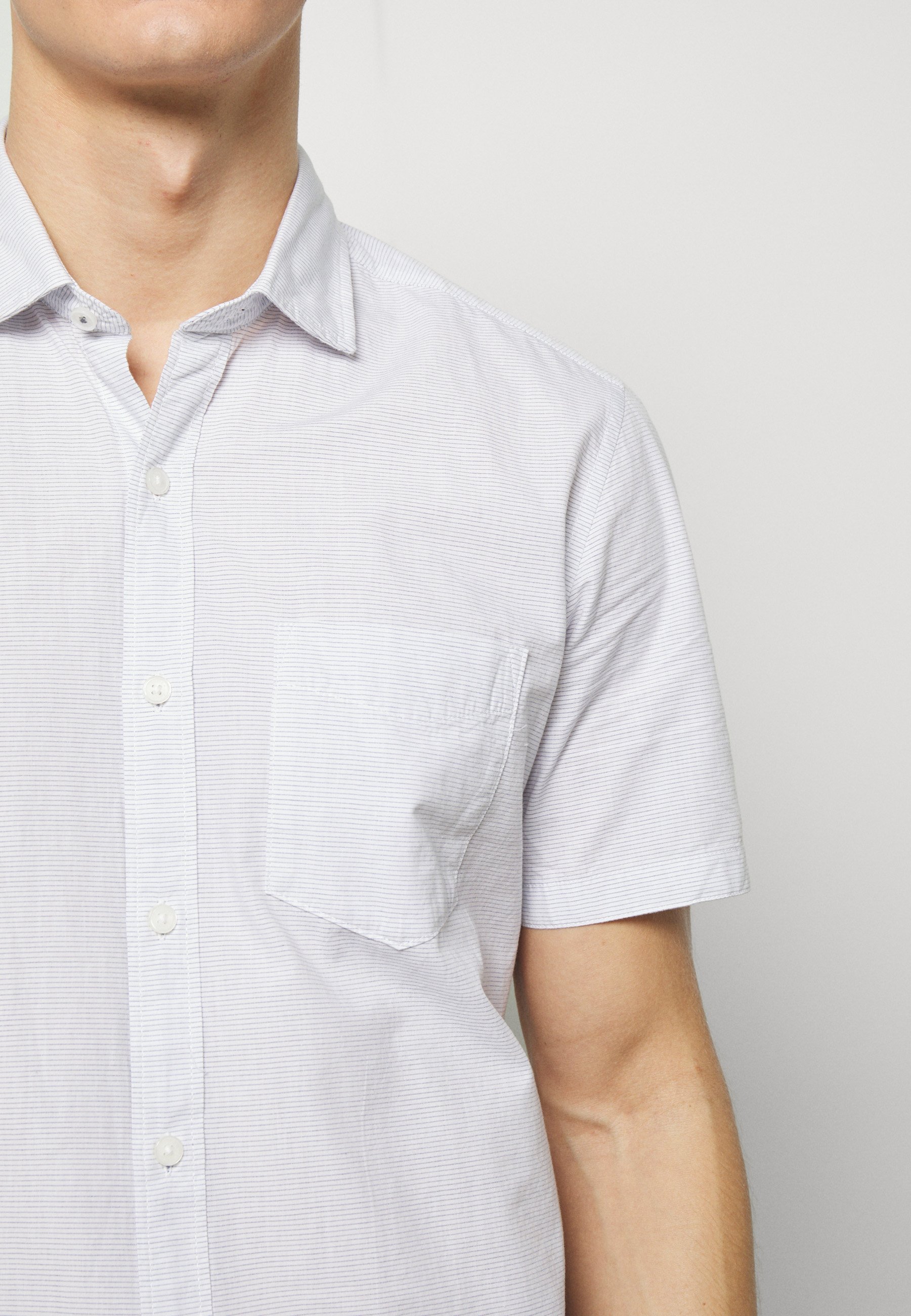 s.Oliver Skjorte white Zalando.no s.Oliver Skjorte smokey blu Zalando.no