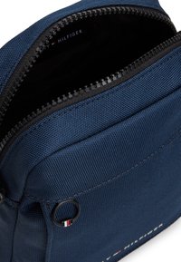 Tommy Hilfiger MINI REPORTER UNISEX - Borsa a tracolla - storm surge