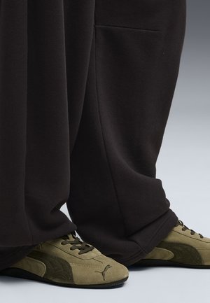 Puma, SPEEDCAT OG - Αθλητικά παπούτσια - dark olive- black