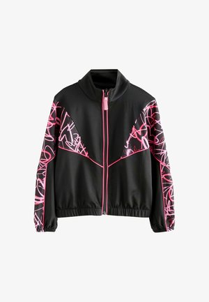 Črna jakna z zadrgo in visokim ovratnikom, s rozimi vzorci, podobnimi grafitom, in poudarki, izdelana iz gladkega, raztegljivega materiala.