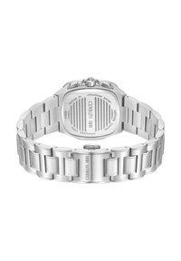 Reloj de acero inoxidable plateado con caja rectangular, acabado cepillado y pulsera de eslabones. Presenta un fondo de caja texturizado y un cierre.