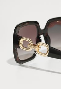 Guess Gafas de sol - dark havana /gradient brown