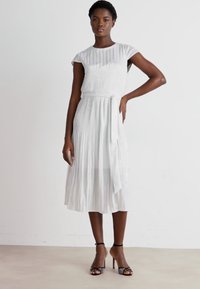 DKNY PLEATED DRESS - Koktailové šaty/večierkové šaty - vapor blue