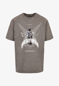 Seleccionado, asphalt