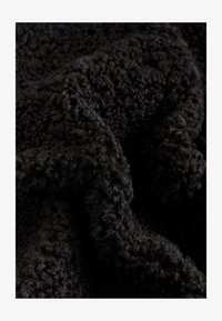 Niewybrane, black