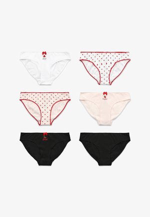 Sei paia di biancheria intima da donna in bianco, rosa e nero, alcune con stampe di fragole, fiocchi rossi o parole a tema frutta sulla fascia anteriore.