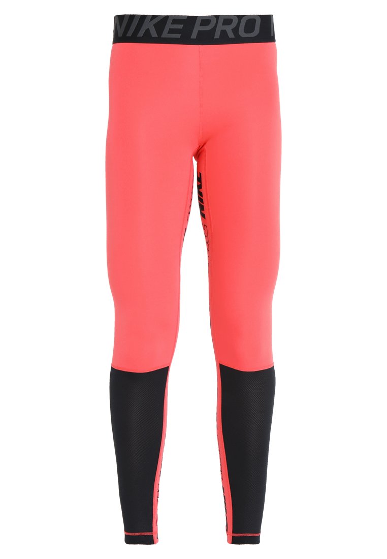 nike performance icon clash graphic