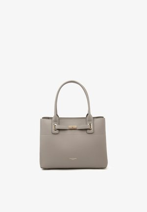 Graue rechteckige Handtasche mit zwei Griffen, einem horizontalen Riemen mit einer kleinen goldenen Schnalle und einer subtil strukturierten Oberfläche.