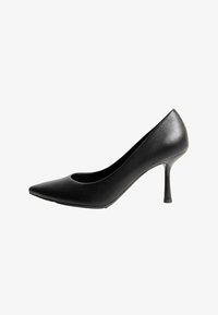 Seleccionado, black