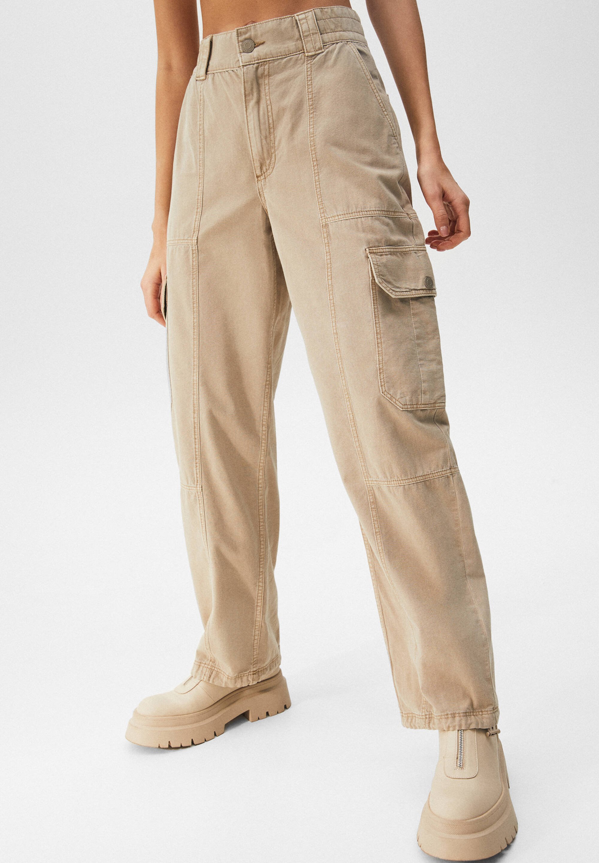 PULL\u0026BEAR WITH PANEL DETAIL - Cargo trousers - beige/off-white - Zalando.de